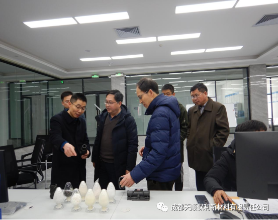 四川省经信厅化工产业处副处长杨杰一行到我司调研项目试生产情况