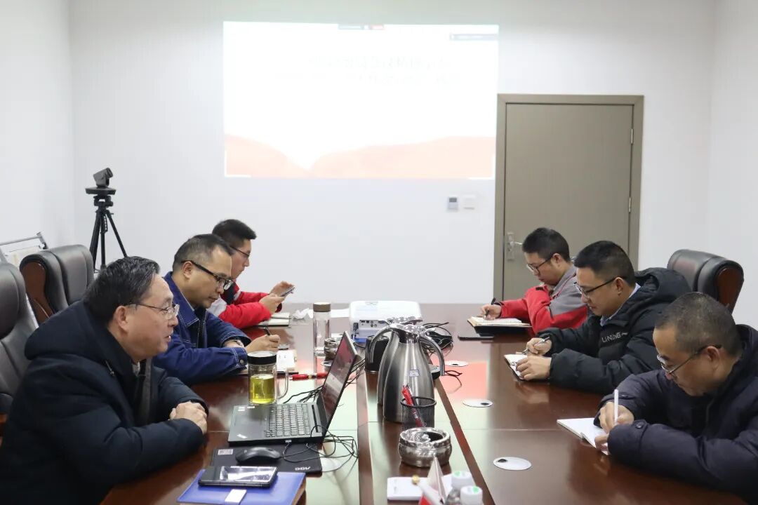 天顺保利公司专题传达学习中共中央政治局会议及中央经济工作会议精神